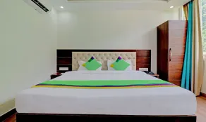 Hotel Hidden Delight - Image 4