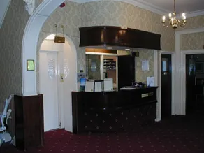 Glen Usk Hotel - Image 2