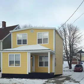 Eddie James Harbour Cottage - Image 4