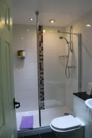 Eagles Guest House - Image 2