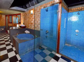 Vinca Lake House - Image 2