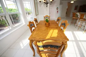 Flamingo House - Image 2