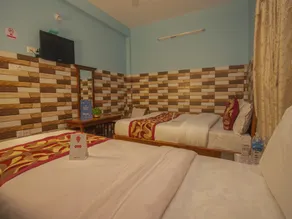 Hotel Center Inn Lake By OYO Rooms - Image 2