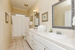 Destiny East Beach House in Destin by Panhandle Getaways - Image 5