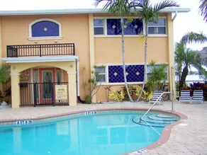 Coconut Villas Of Dunedin - Image 5