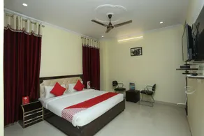 Sr Blessings By OYO Rooms - Image 2