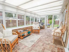 16 Heron Gardens - Image 2