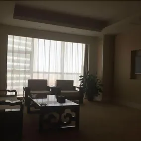 Longcheng International Hotel - Image 5