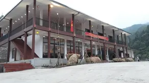 A Sim ba be lake hotel - Image 5