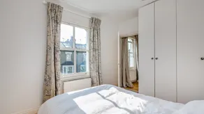 Gorgeous 1BR West London Gem - Image 2