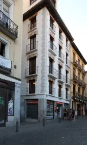 Lujoso Apartamento en Plaza Nueva - Image 4