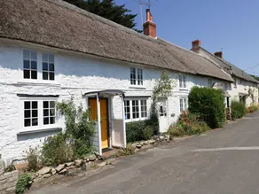 Apple Tree Cottage, BURTON BRADSTOCK - Image 2