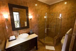 Royalty Villas - Image 2
