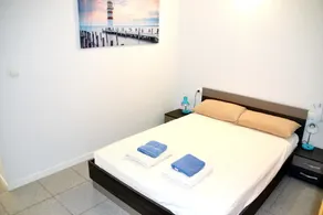 Apartment With one Bedroom in València, With Wonderful City View and W - Image 3