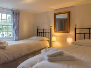 Vicarage Cottage - Image 3