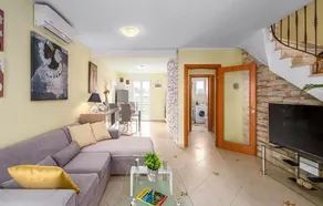 Nice Apartment in Porec With 2 Bedrooms and Wifi - Image 3