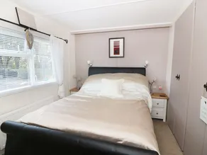 Beach Lodge - Image 2