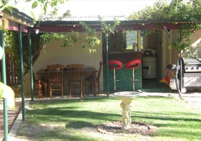 Meadow Cottage Guildford - Image 3