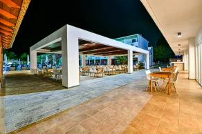 Forum Beach - Dodeca Sea Resort - Image 2