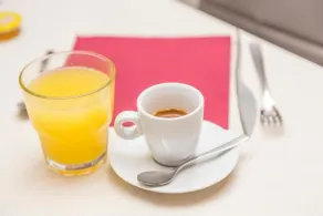 Hotel Clotes - Image 3