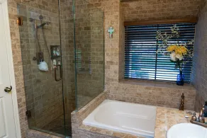 3245 Chandler - Image 5