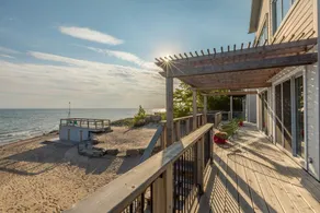 Georgian Bay Beach House~a Designer's Dream! - Image 2