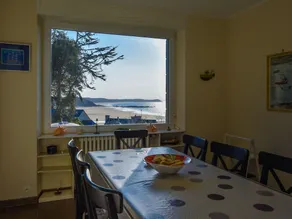 Atmospheric Holiday Home With Magnificent View Over Sea, 200 m From Beach - Image 4
