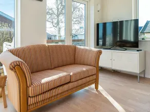Cozy Holiday Home in Jutland With Sea View - Image 2