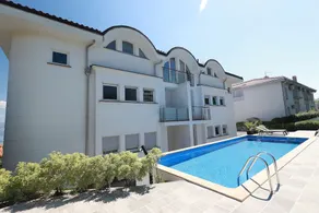 New Luxury Apartments - Image 2