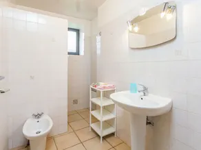 Beautiful Holiday Home in Wooded Grounds Near Villefranche-du-périgord - Image 4