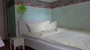 Acasa Bed & Breakfast - Image 5