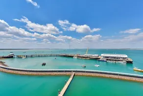 Waterfront Penthouse Apartment - Image 5