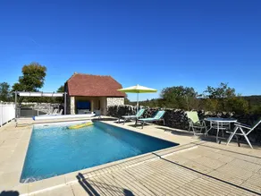 Authentic Holiday Home With Private Swimming Pool and Stunning View in France - Image 3