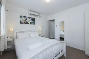 Claremont Apartment Number 6 - Image 2