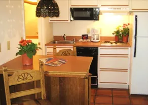 Santa Fe Suites - Image 4