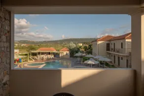 Imathoessa Supreme Accommodation - Image 4