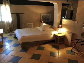 Hôtel le Mas et la Flambée du Luberon - Image 2