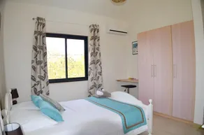 Apartment With 2 Bedrooms in Balaclava, With Shared Pool, Enclosed Garden and Wifi - Image 2