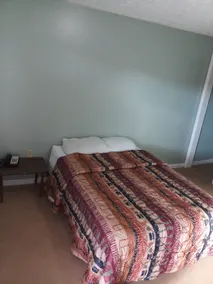 Travelers Motel - Image 4