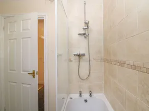 Fosse Cottage - Image 2