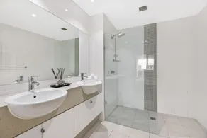 Coast Apartment 21 - Image 5