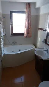 Zada Hotel - Image 2