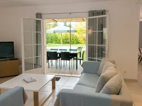 Luxurious Provencal Villa in Charming Lubéron - Image 3