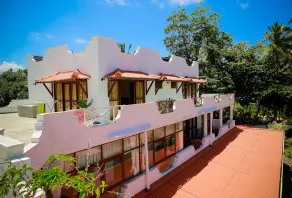White House Hotel Kosgoda - Image 4
