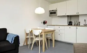 Stunning 2 bed Apartment at the Beach 12D - Image 4