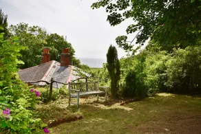 Old Park Cottage, a comfortable 17th Century cottage near coastal paths - Image 3