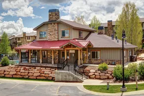 2BR 2BA Spacious Park City Townhouse by RedAwning - Image 5