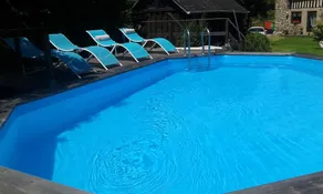 Ferienhaus mit Terrasse, Pool und Grill | Poolblick - Image 2
