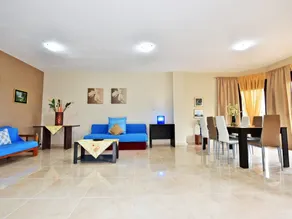 Villa George - Image 2
