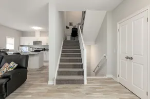 Luxury bungalow mins to Niagara Falls & Brock university - Image 2
